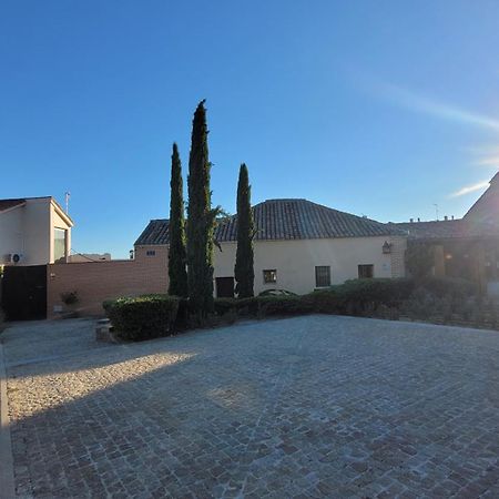 El Torreon Del Palacio Boadilla del Monte Eksteriør billede